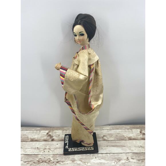 Vintage Large GEISHA GIRL In Hanbok Handmade Asian Art Sculpture Statue 20" - Picture 3 of 12